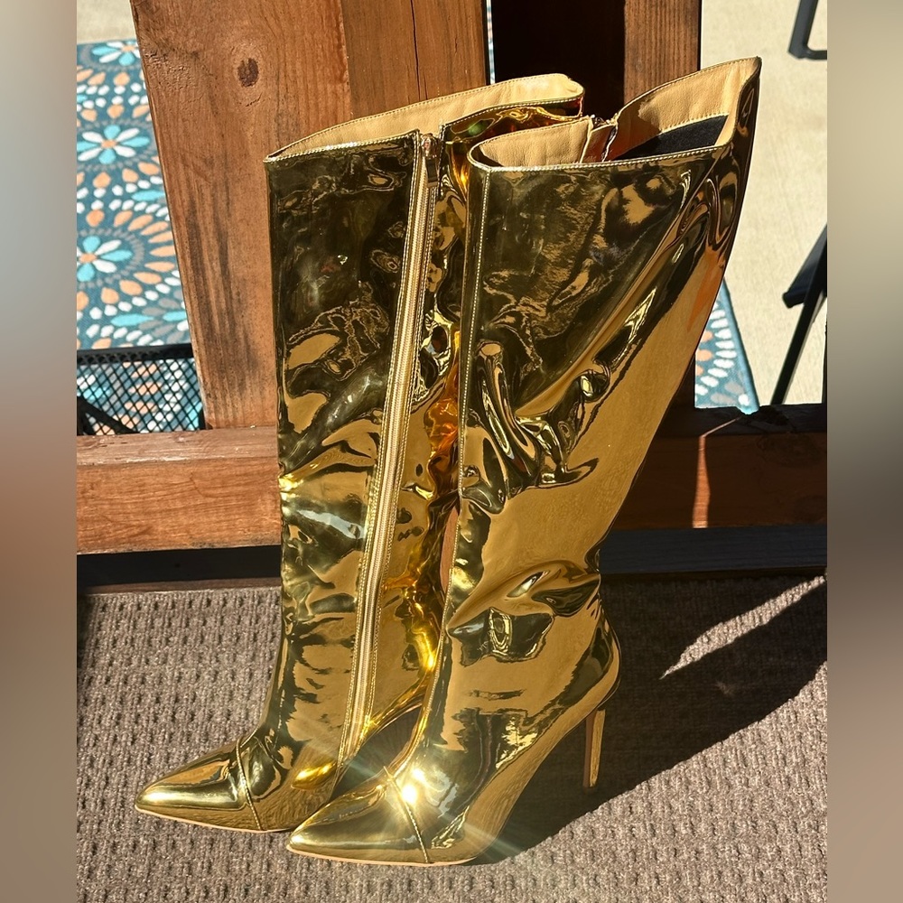 Women’s Metallic Gold Dressy Boots, NEW, Size 9